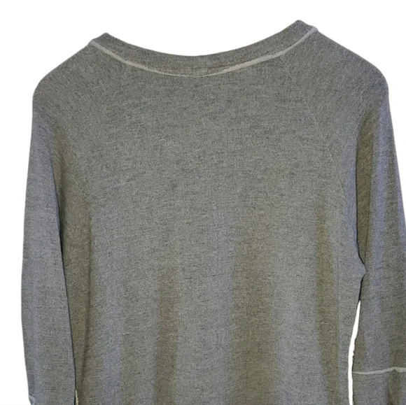 Anthropologie's Dolan Parknit Contrast Gray Jersey & Ivory Chunky Cable Knit Tee - Picture 6 of 11